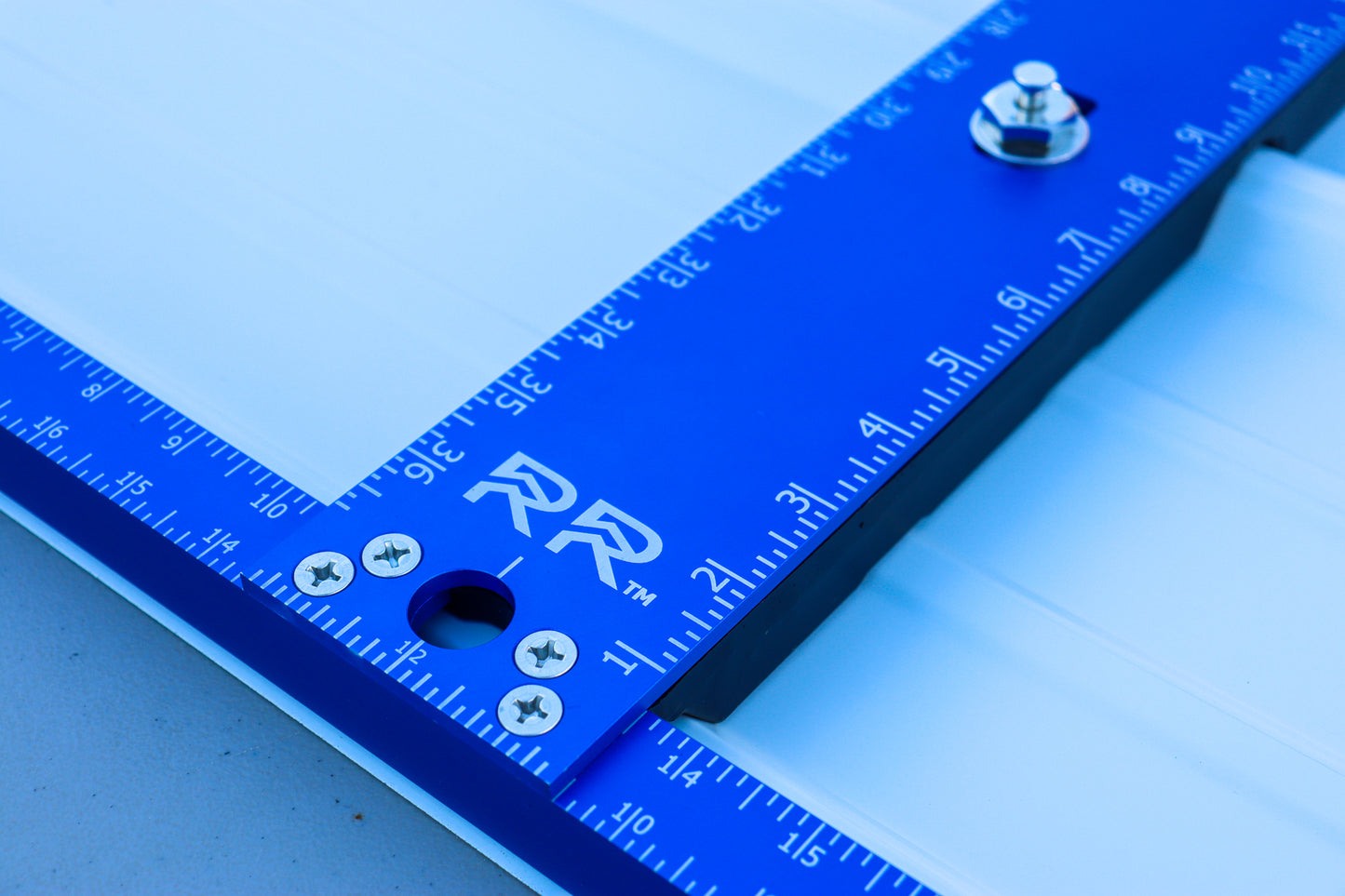 RIB RUNNER® METAL ROOFING AND SIDING TOOL