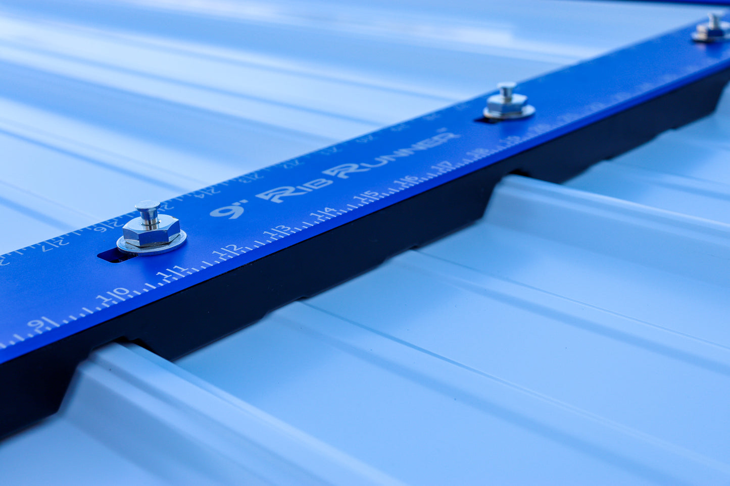 RIB RUNNER® METAL ROOFING AND SIDING TOOL
